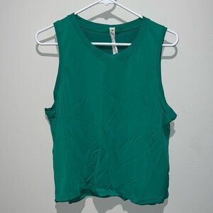 Lululemon size 10 train to be tank